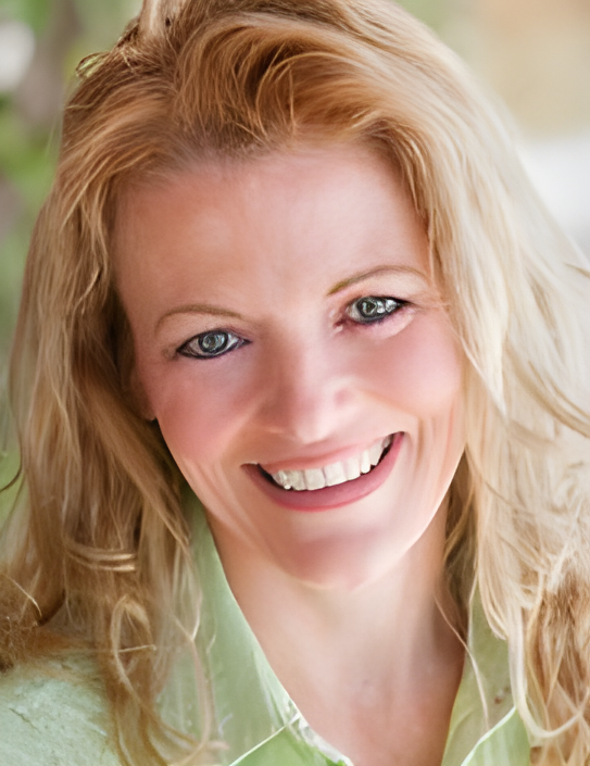 Agent Photo of Elizabeth