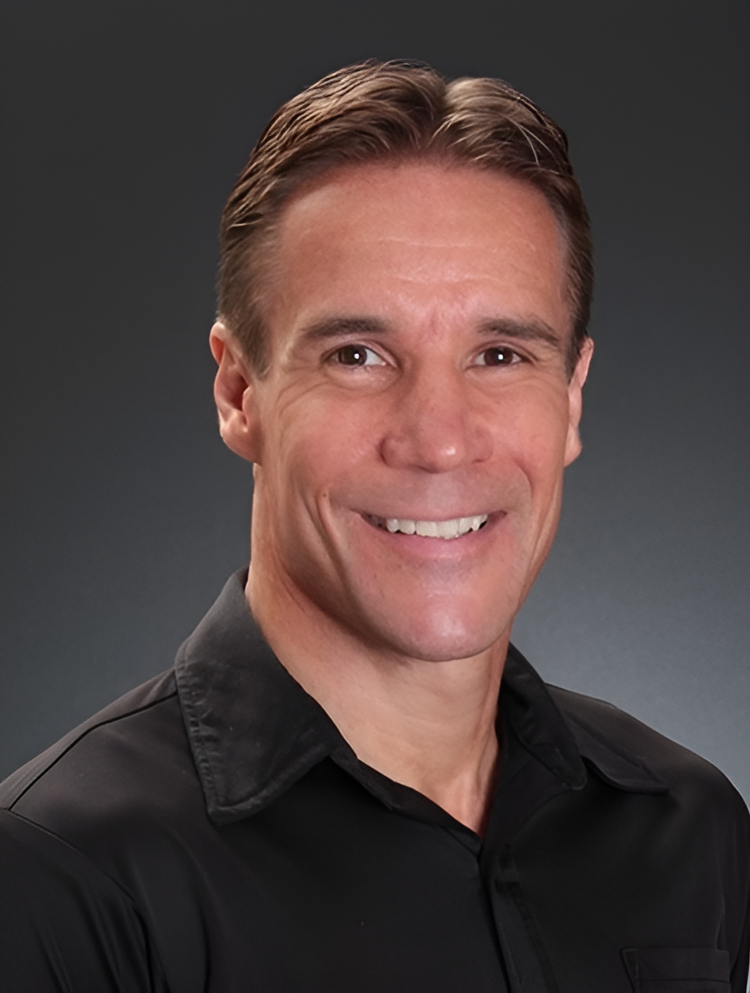 Agent Photo of Roberto