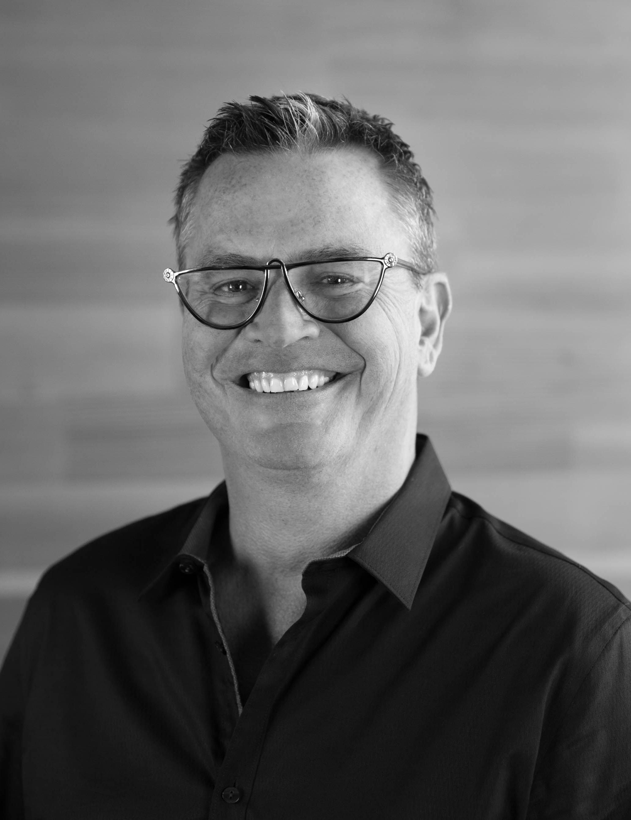 Agent Photo of Darrin